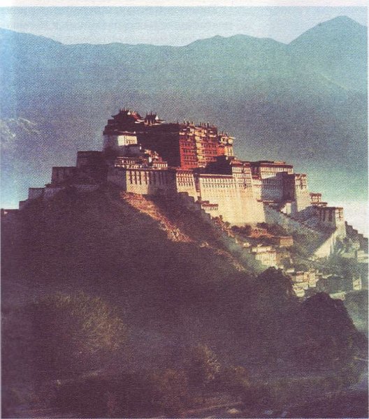 Потала. Дворец Далай-Ламы в Лхасе.