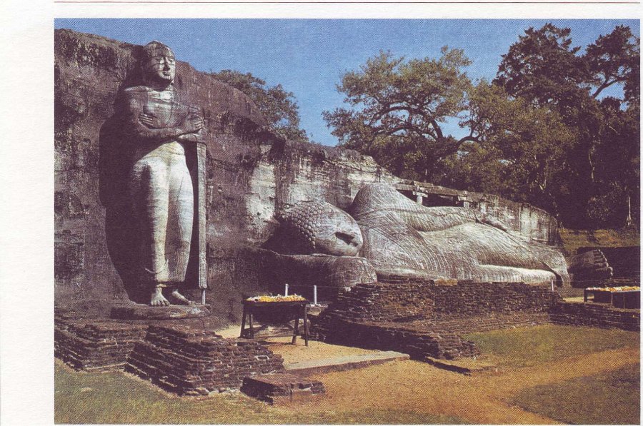 Ананда и Паринирвана Будды. Гак Вихара. Поконнарува. Шри-Ланка, поздний XII век