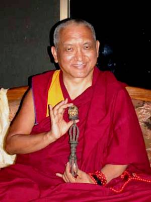 Лама Сопа Ринпоче, духовный руководитель Фонда Поддержания Махаянской Традиции